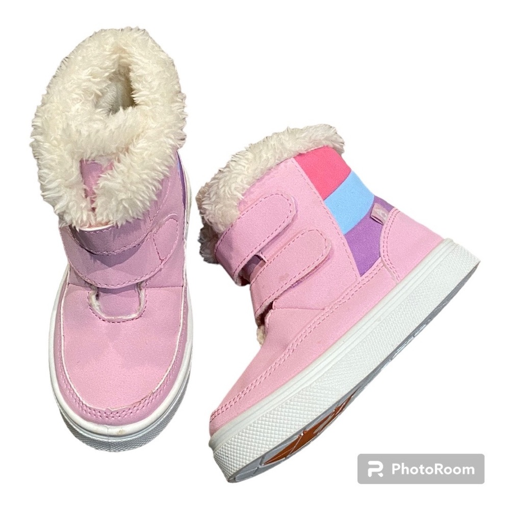 Oomphies pink winter boots